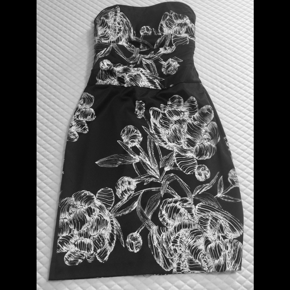 My White House Black Market sexy dress!!! :)